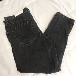 NWT American Eagle Mom Jeans